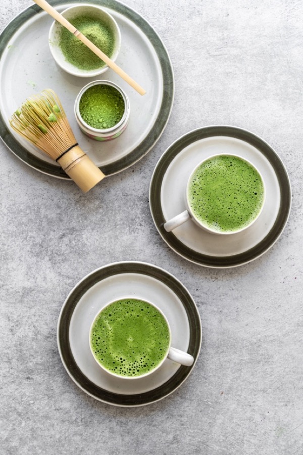 Matcha, Pulver und Zubehör